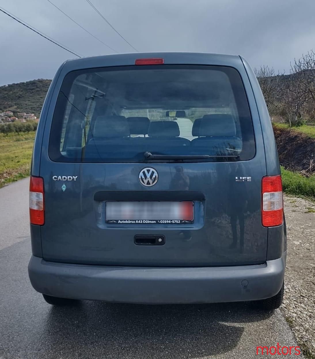 2009' Volkswagen Caddy photo #3