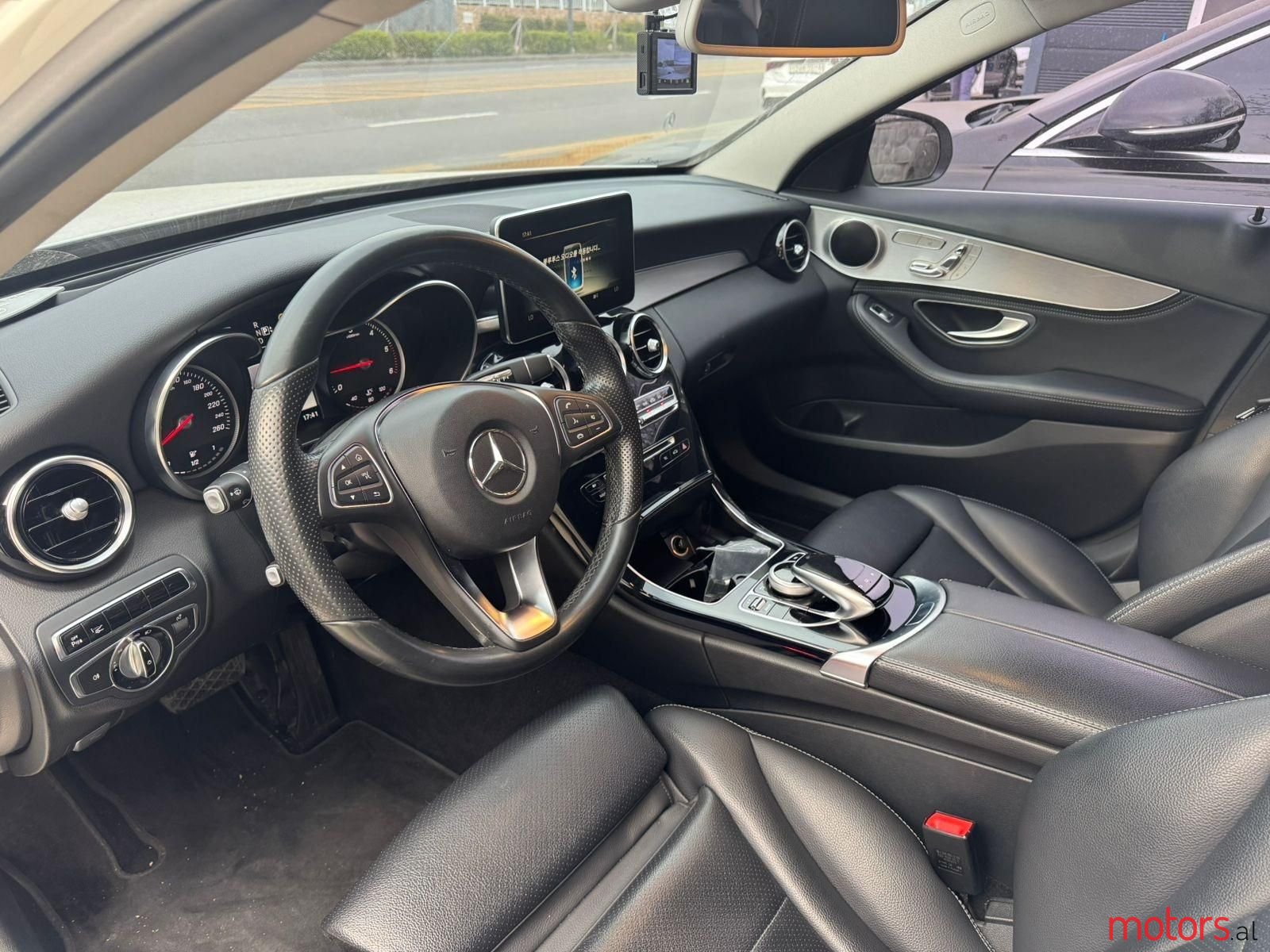 2015' Mercedes-Benz C 220 photo #4