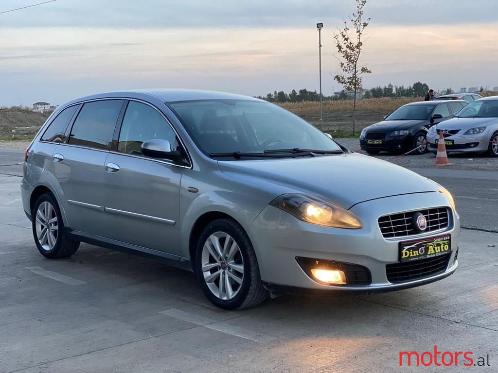 2008' Fiat Croma photo #3