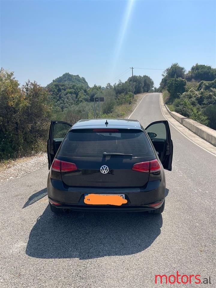 2014' Volkswagen Golf photo #6