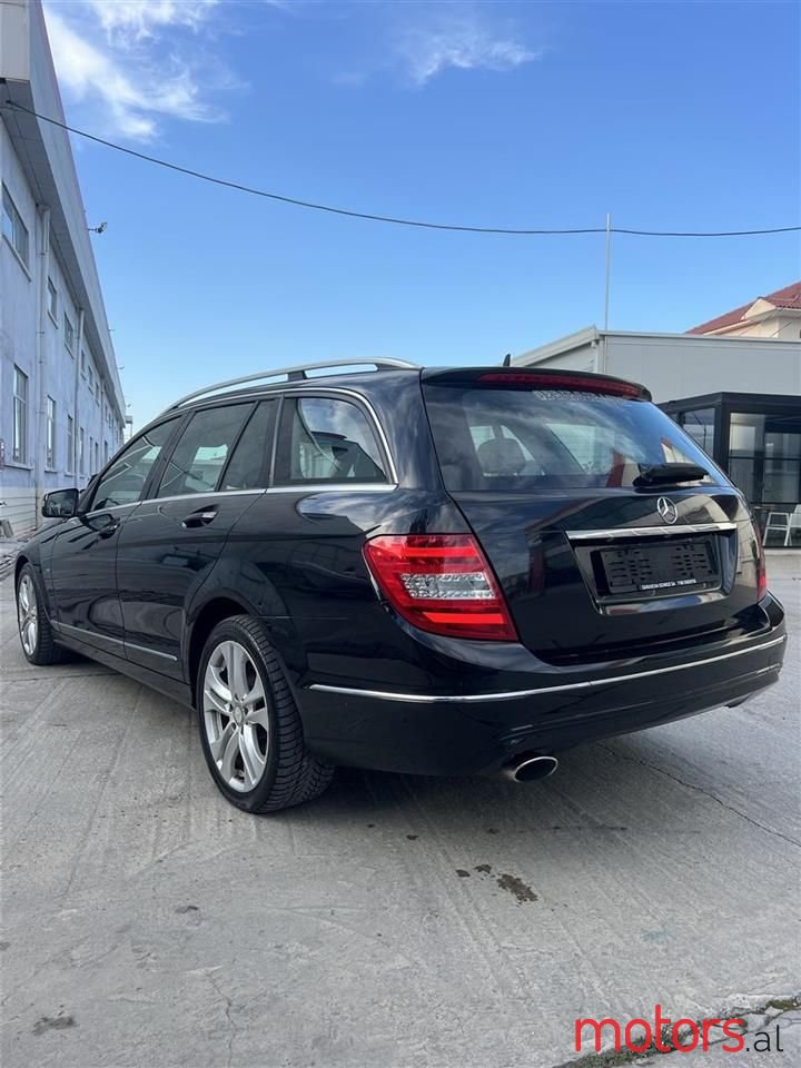 2012' Mercedes-Benz C 250 photo #5