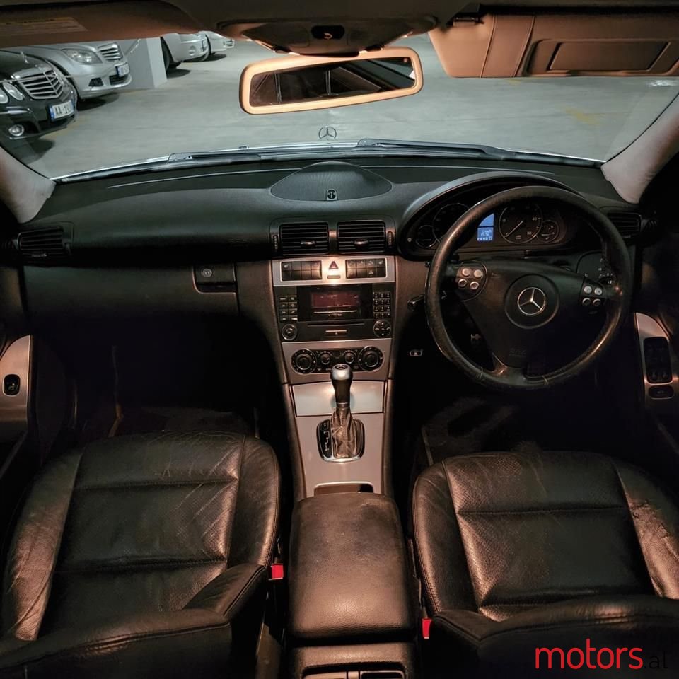 2005' Mercedes-Benz C 270 photo #6