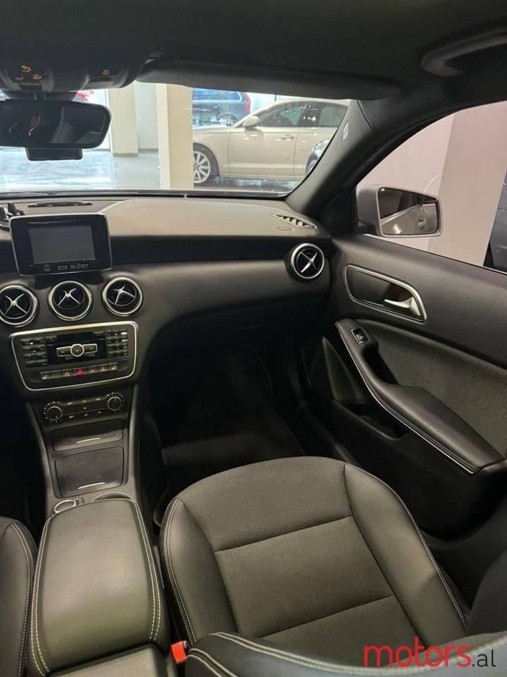 2014' Mercedes-Benz A 180 photo #6