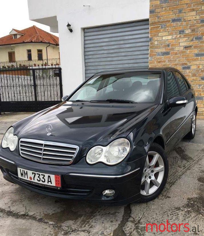 2005' Mercedes-Benz C 220 photo #1