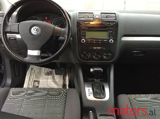 2006' Volkswagen Golf photo #1