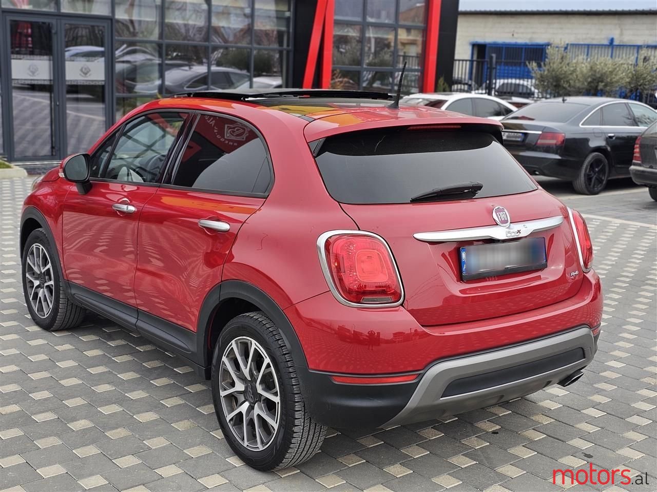 2017' Fiat 500X photo #2