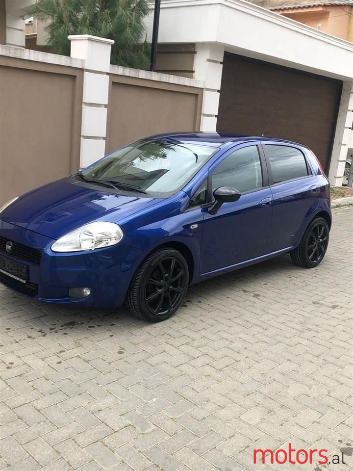 2008' Fiat Grande Punto photo #5