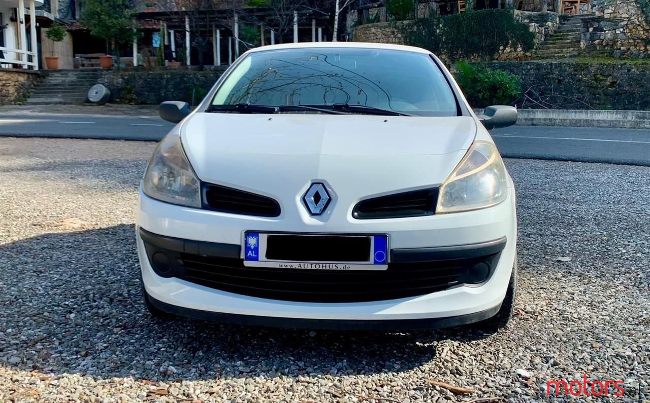 2008' Renault Clio photo #1