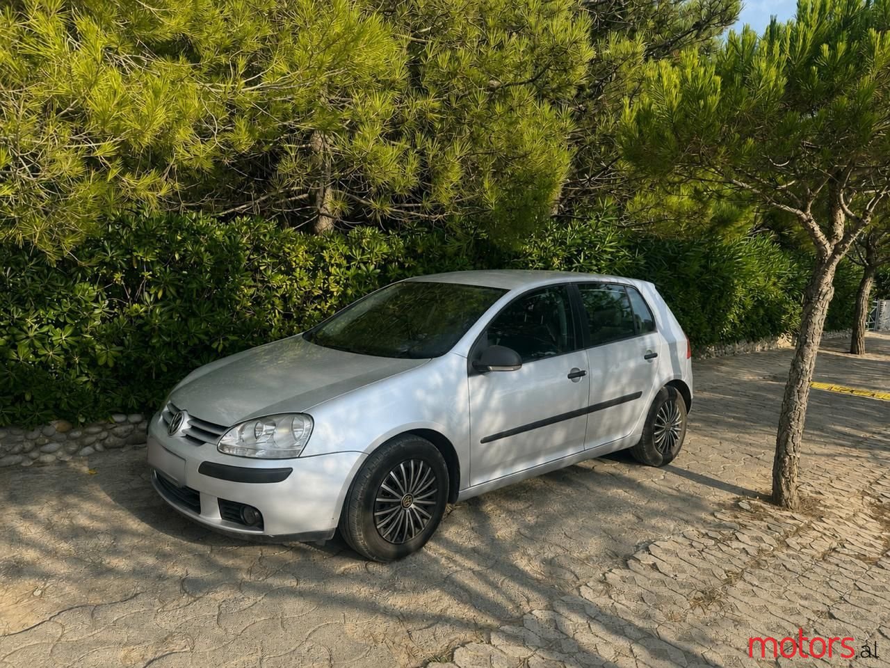 2008' Volkswagen Golf photo #1