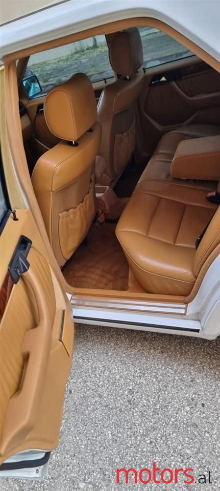 1993' Mercedes-Benz E 500 photo #5