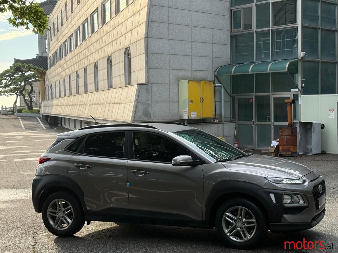 2018' Hyundai Kona photo #3