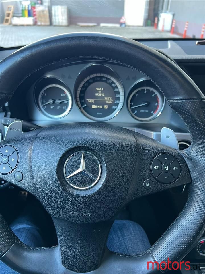 2009' Mercedes-Benz GLK 250 photo #4