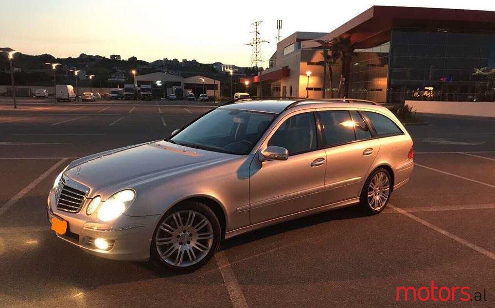2007' Mercedes-Benz E 320 photo #1