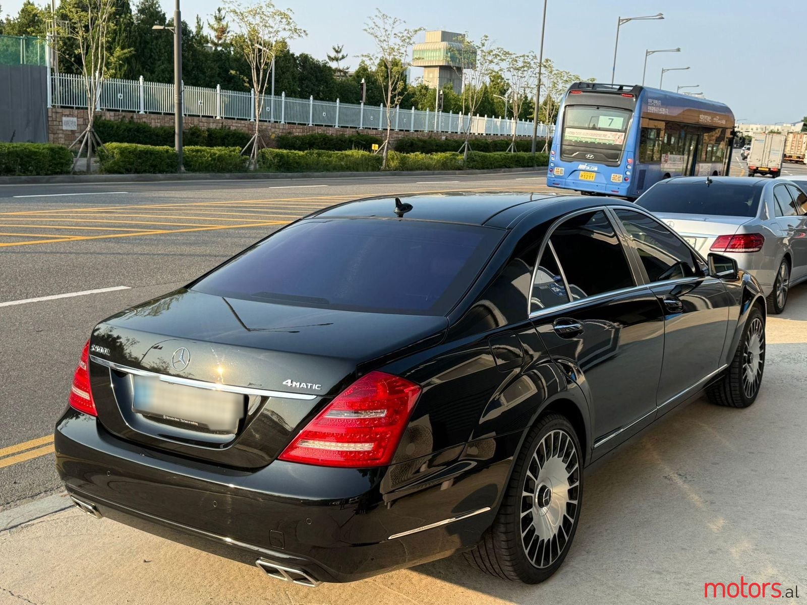 2013' Mercedes-Benz S 500 photo #3