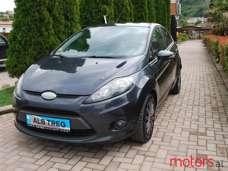 2010' Ford Fiesta photo #1