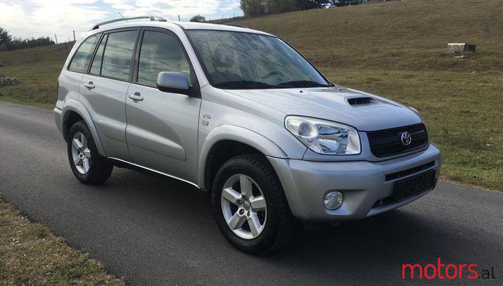 2005' Toyota RAV4 photo #1