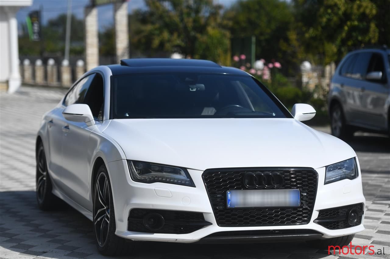 2011' Audi A7 photo #2