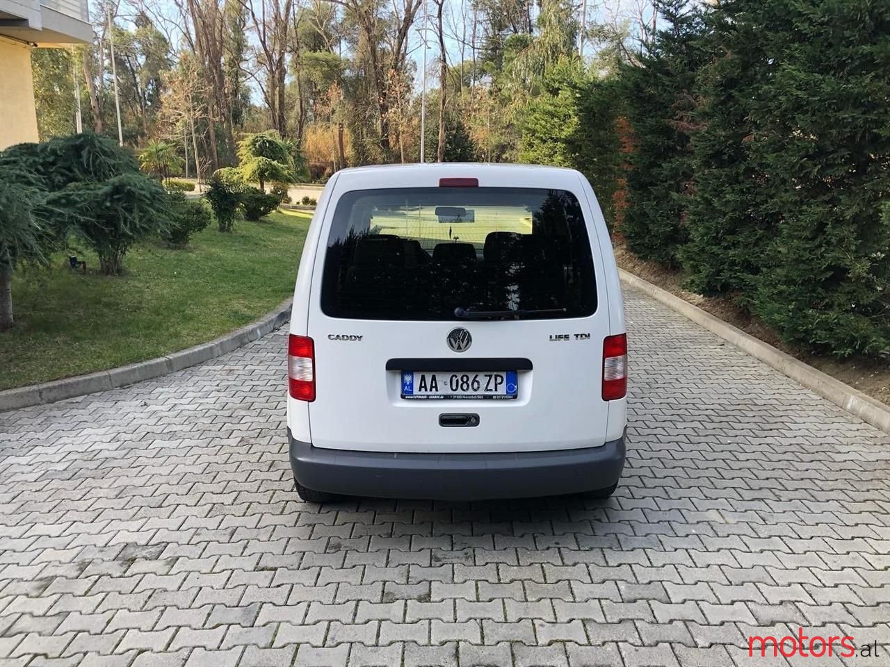 2007' Volkswagen Caddy photo #3