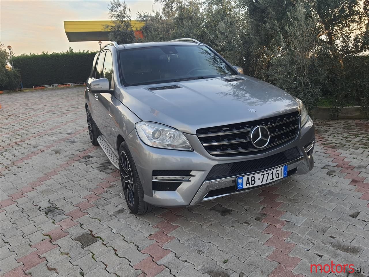 2012' Mercedes-Benz ML 350 photo #1