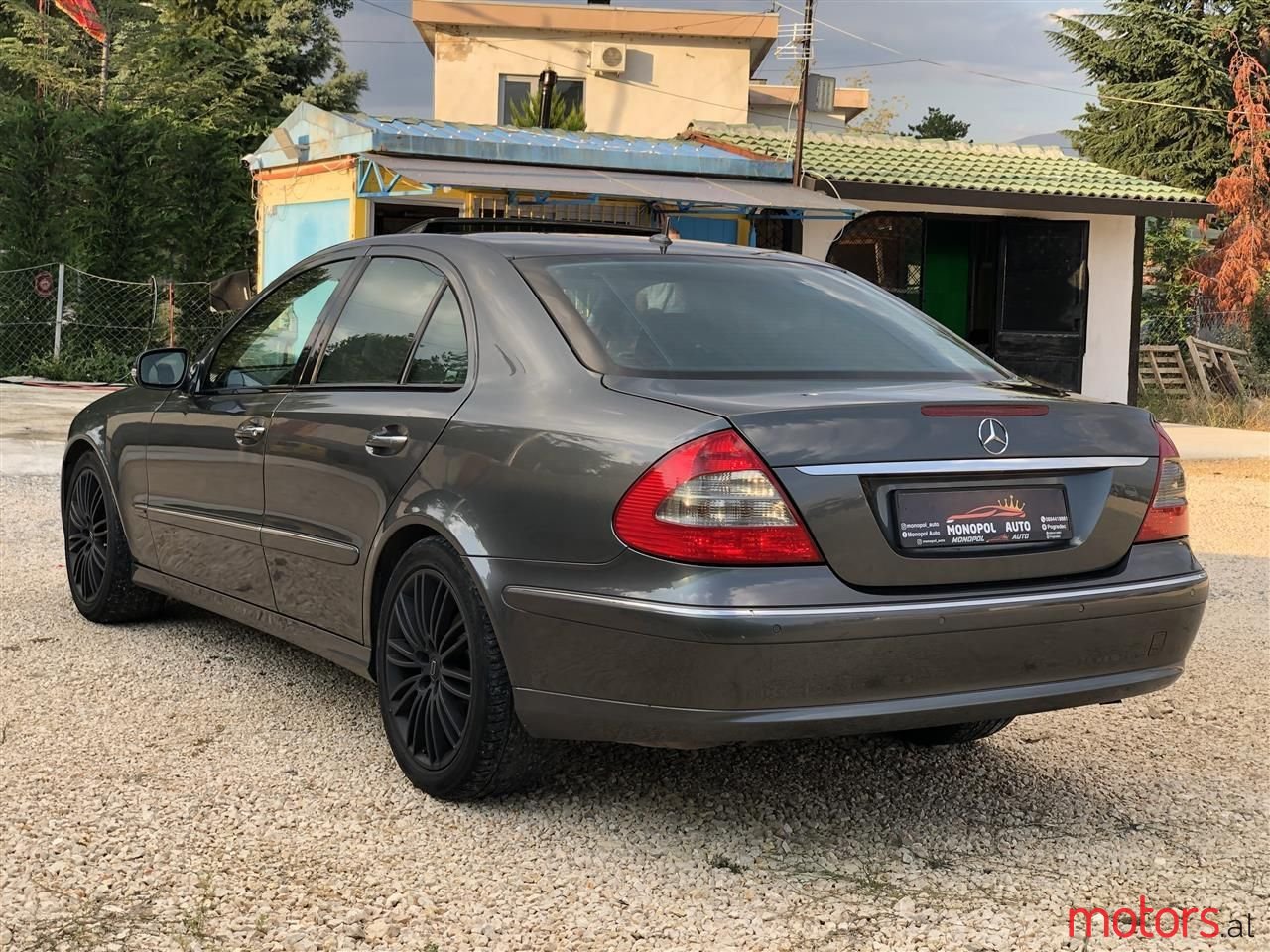 2006' Mercedes-Benz E 320 photo #2