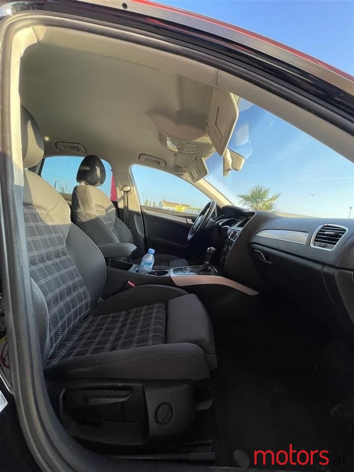 2010' Audi A4 photo #4