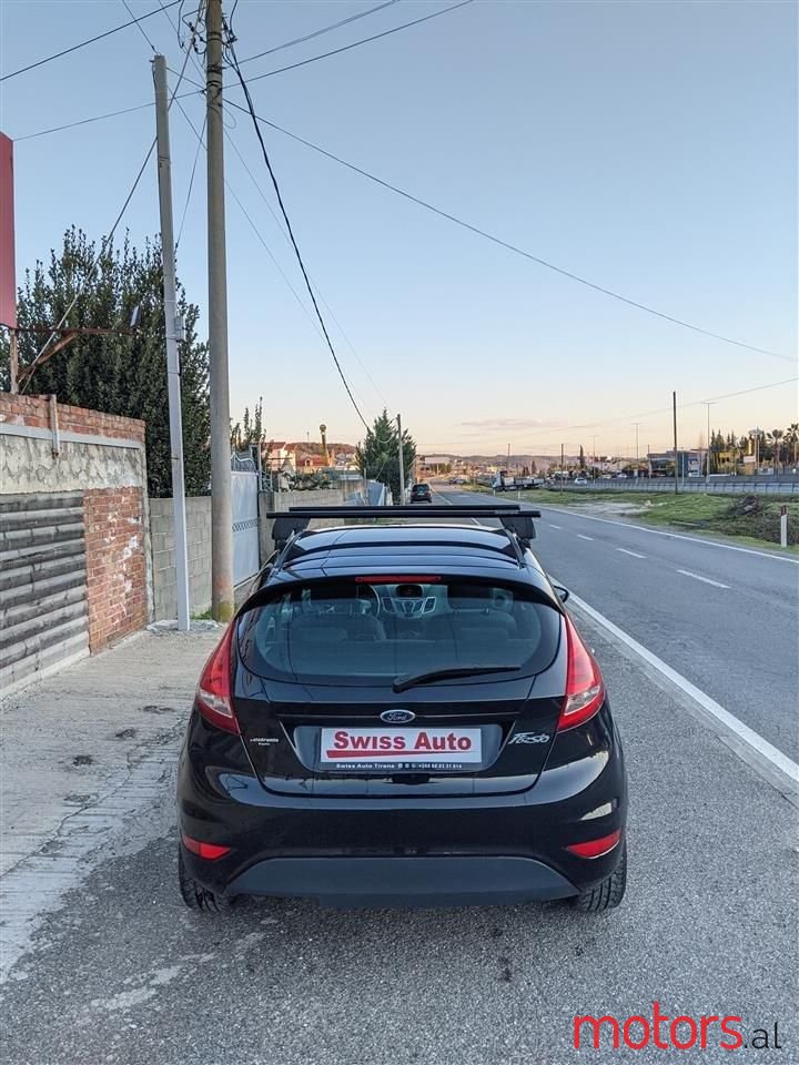 2012' Ford Fiesta photo #2