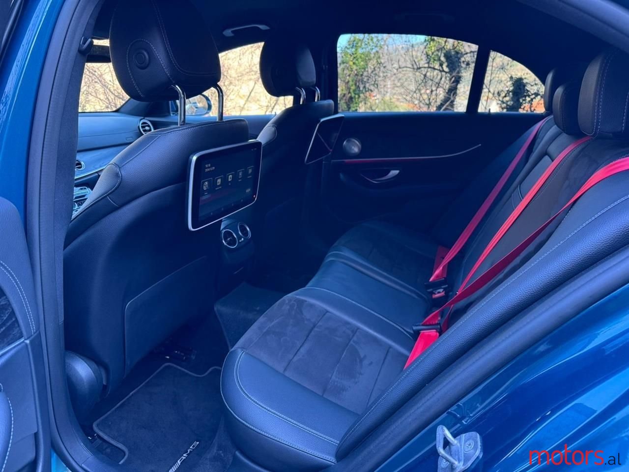 2017' Mercedes-Benz E 220 photo #5