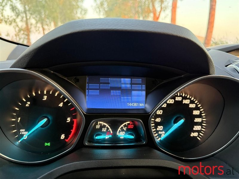 2015' Ford Kuga photo #5