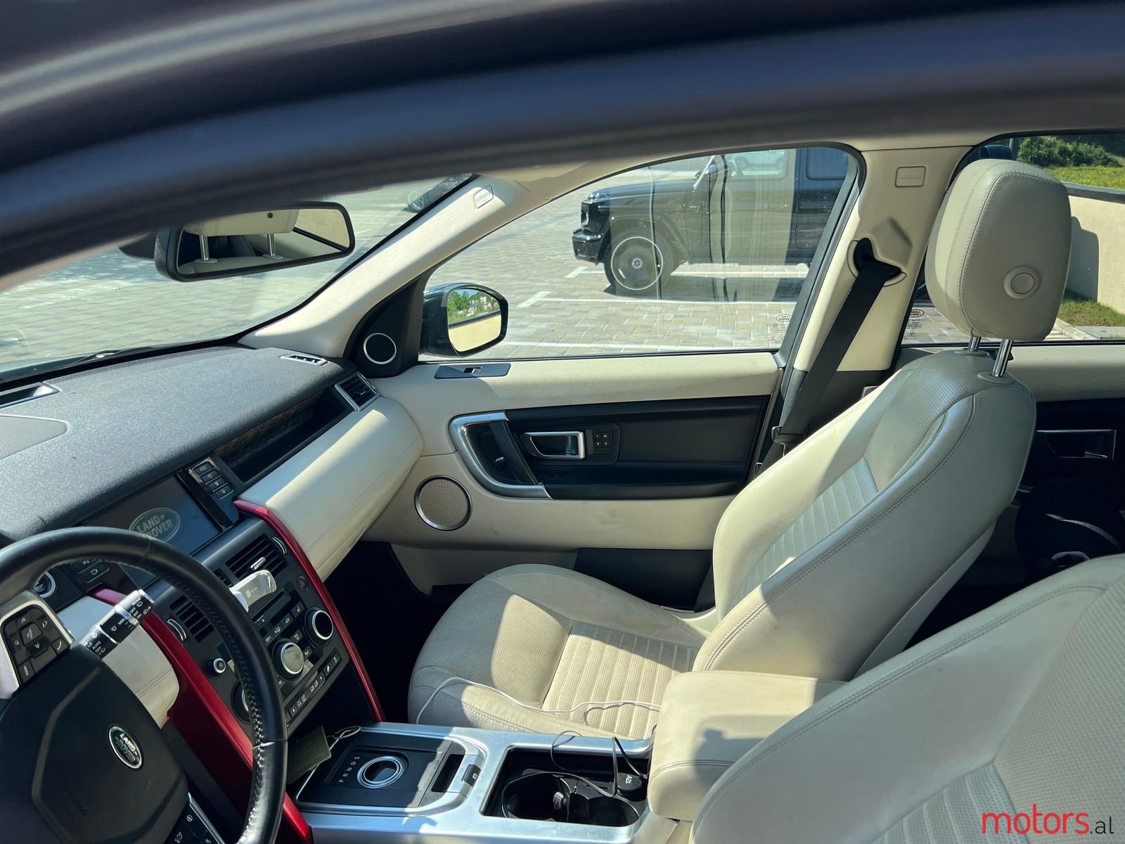 2016' Land Rover Range Rover Sport photo #4