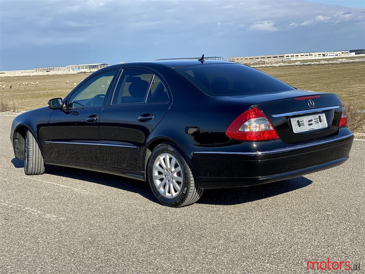 2007' Mercedes-Benz E 220 photo #2