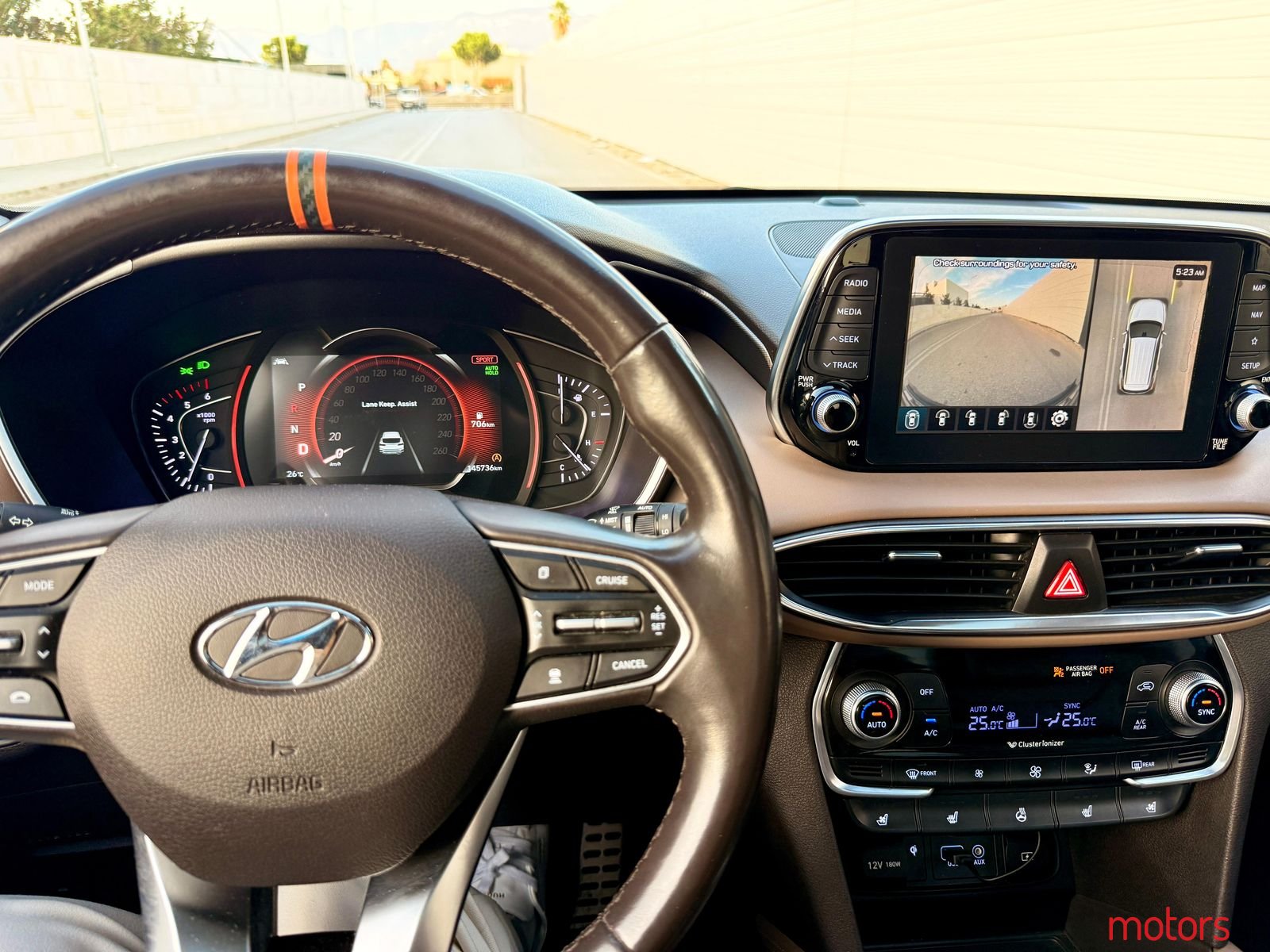 2018' Hyundai Santa Fe photo #4