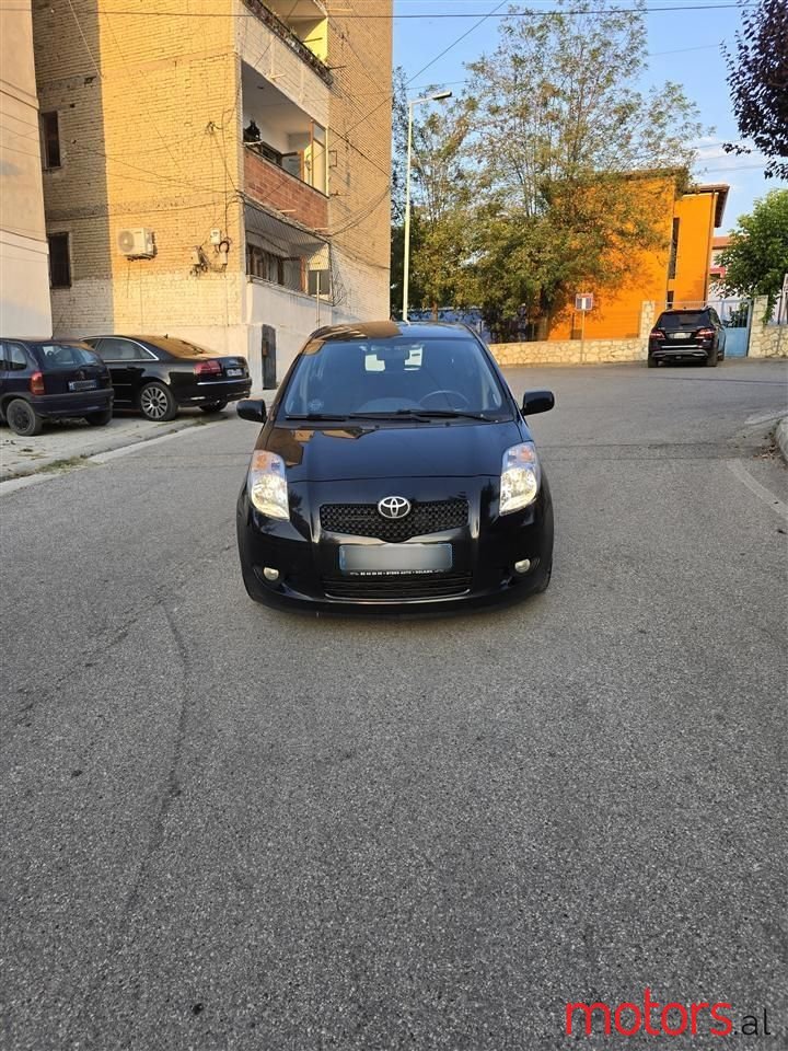 2006' Toyota Yaris photo #1