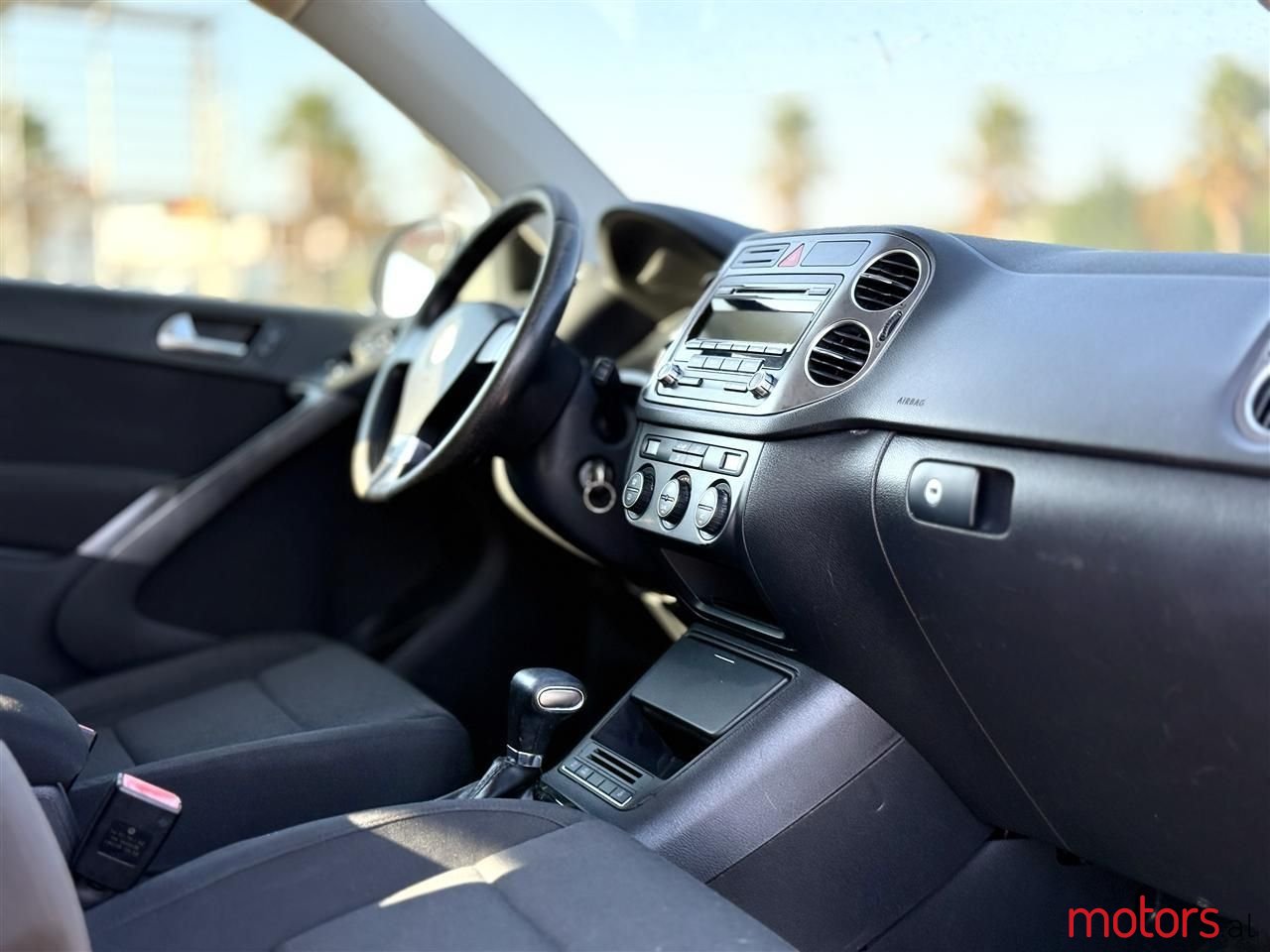 2009' Volkswagen Tiguan photo #6