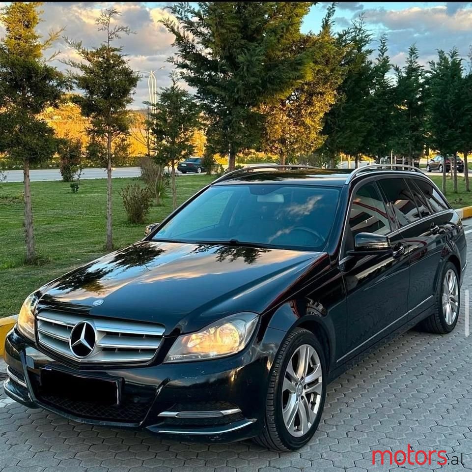2013' Mercedes-Benz C 220 photo #1