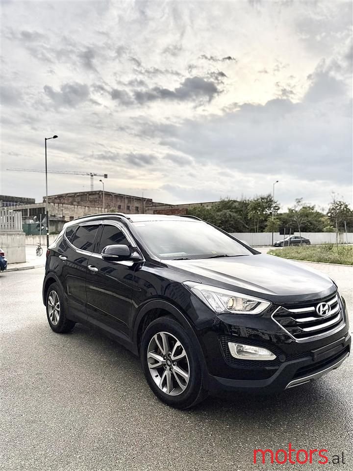 2015' Hyundai Santa Fe photo #1