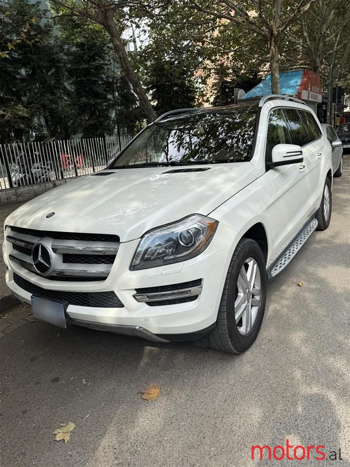2015' Mercedes-Benz GL 350 photo #2