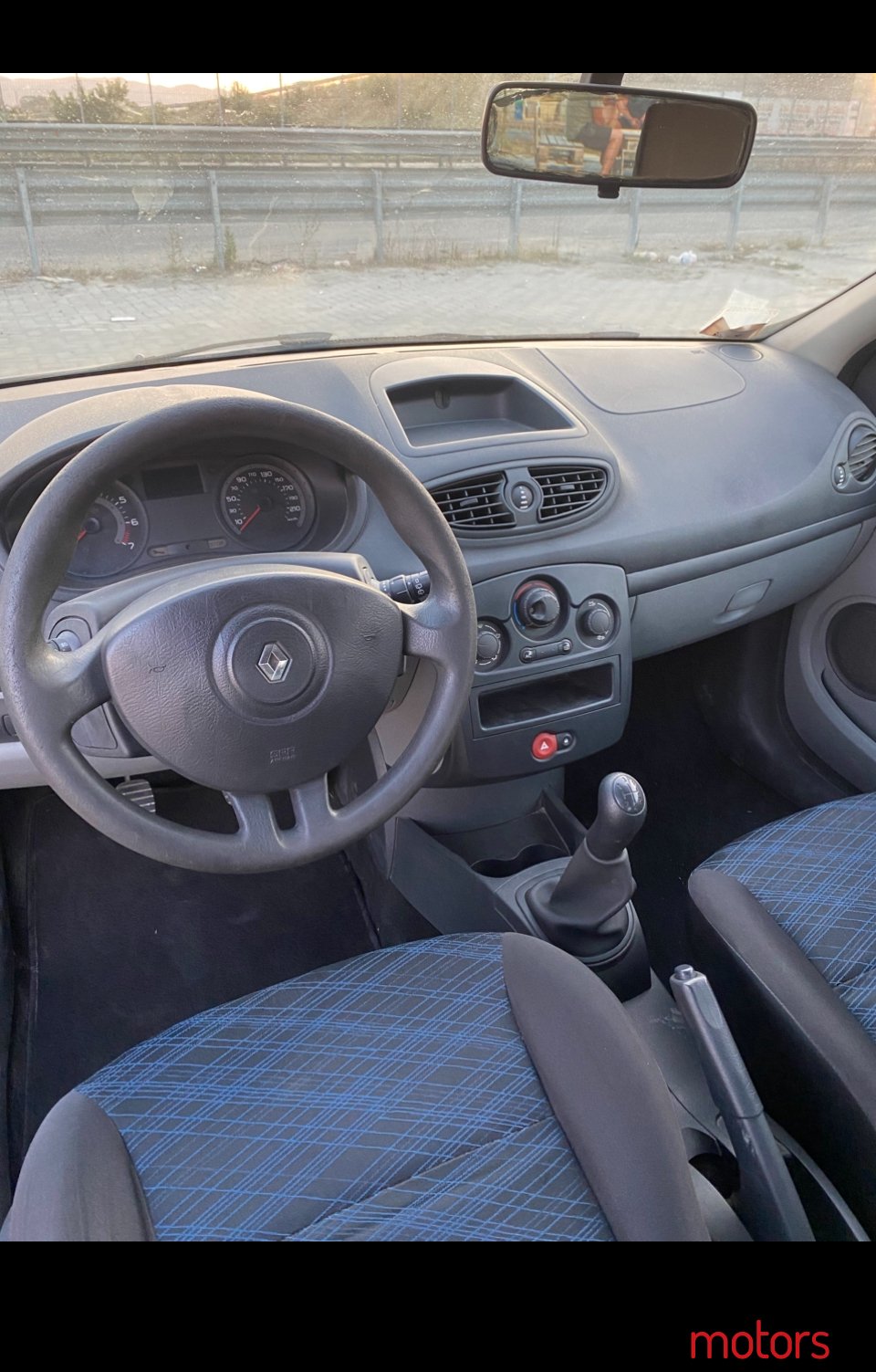 2006' Renault Clio photo #7