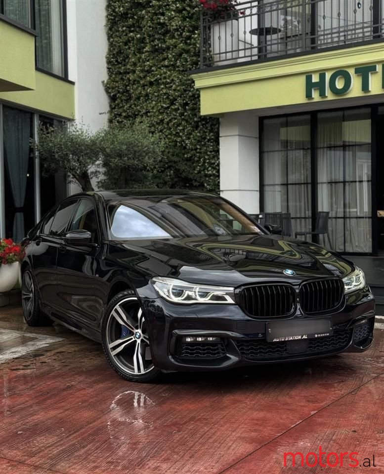 2017' BMW 740 photo #1
