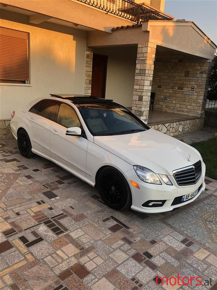 2010' Mercedes-Benz E 350 photo #1