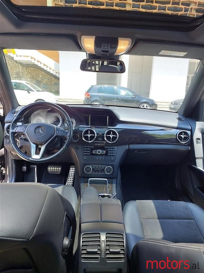 2015' Mercedes-Benz GLK 220 photo #3