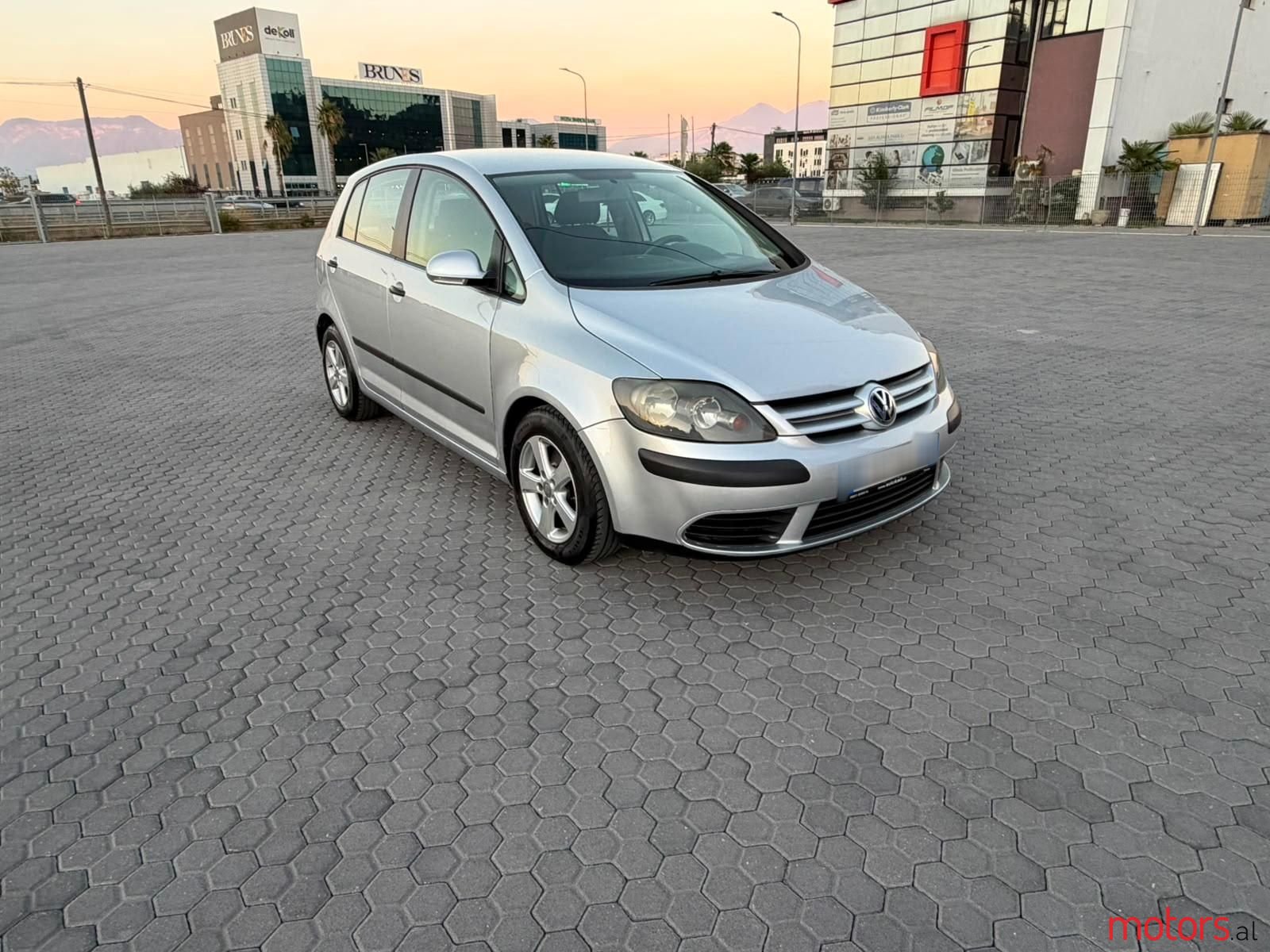 2006' Volkswagen Golf Plus photo #2