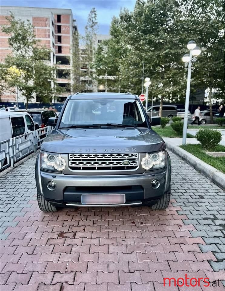 2010' Land Rover Discovery photo #2