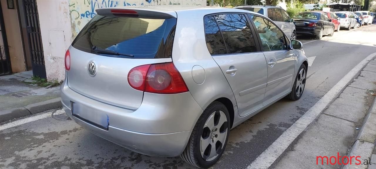 2005' Volkswagen Golf photo #4