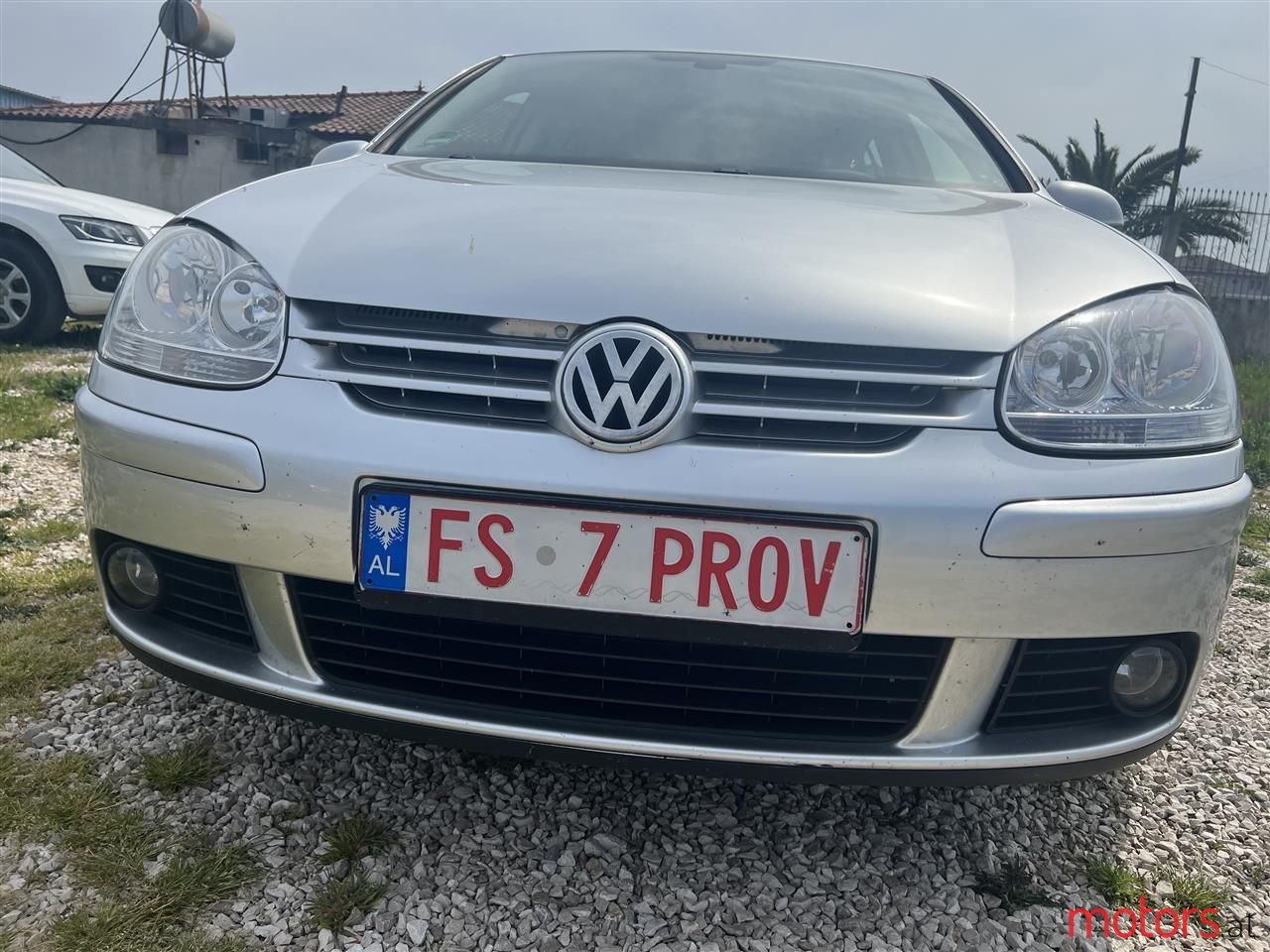 2008' Volkswagen Golf photo #2