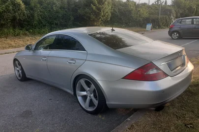 2007' Mercedes-Benz CLS 320