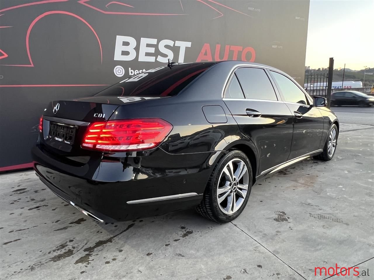 2013' Mercedes-Benz E 220 photo #6