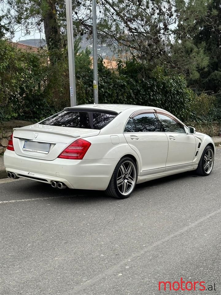 2010' Mercedes-Benz S 550 photo #2