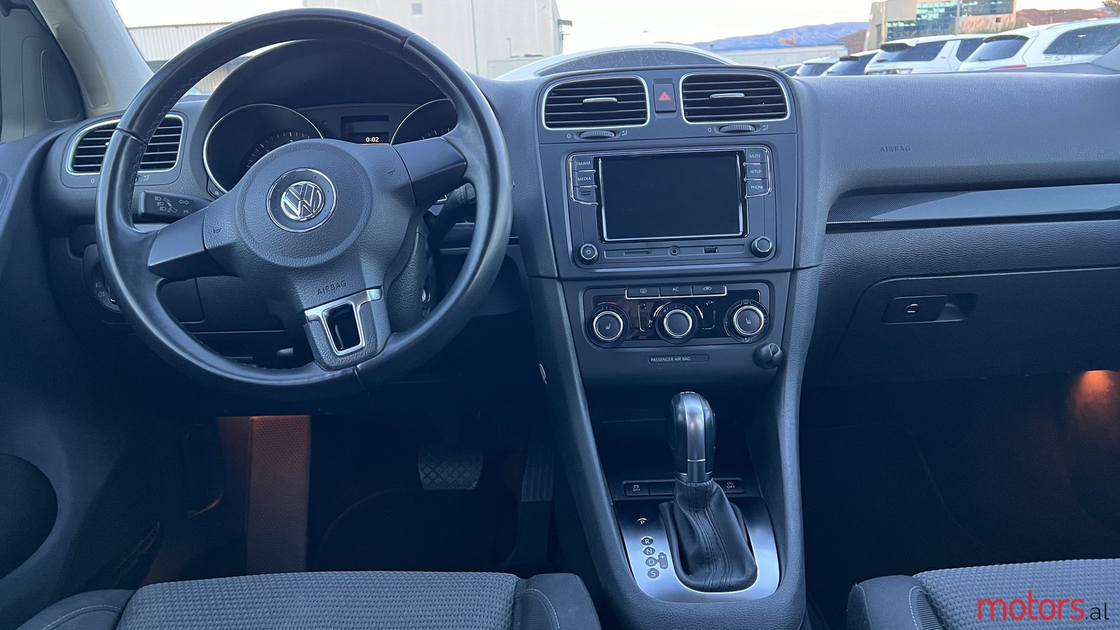 2012' Volkswagen Golf photo #6