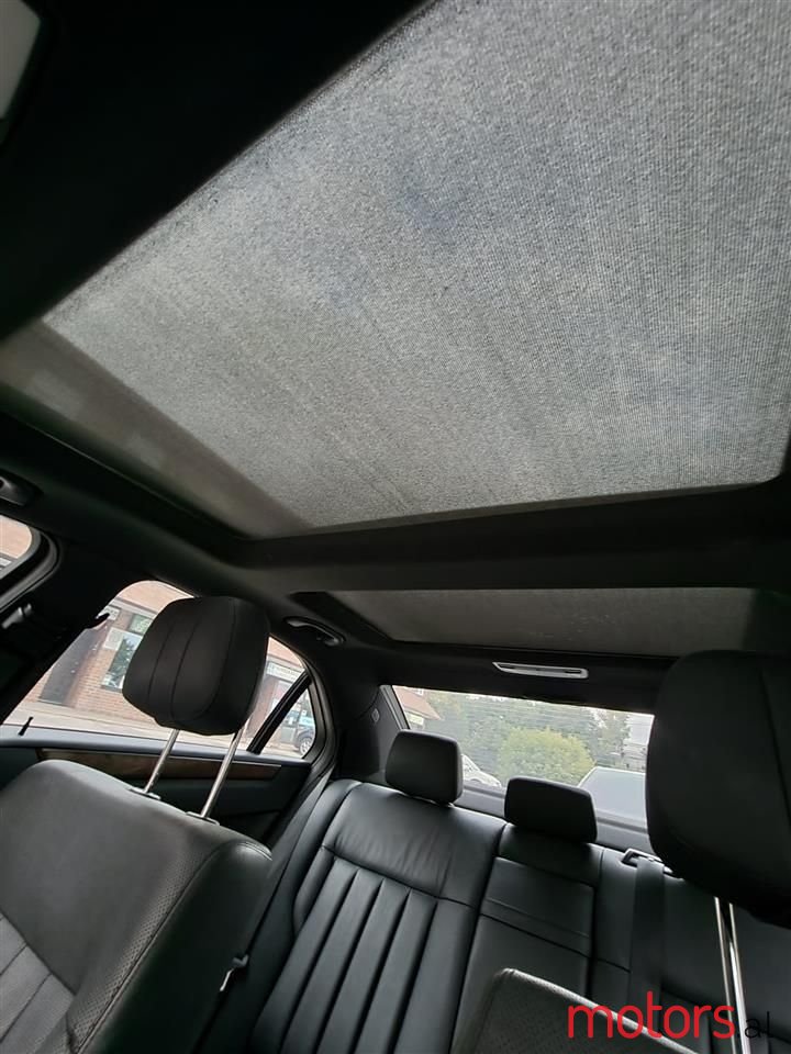 2010' Mercedes-Benz E 55 AMG photo #4