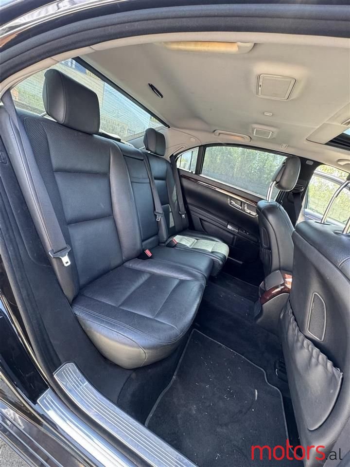 2011' Mercedes-Benz S 350 photo #6